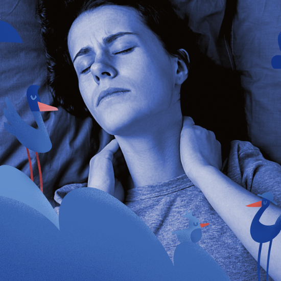 ¿Cómo Dormir y mejorar el sueño con Dolor en la Espalda Alta?